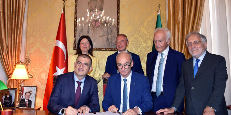 Baykar, Piaggio Aerospace'i satın aldı