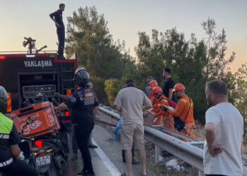 Bursa'daki yangın bölgesinde evlere geri dönüşler başladı