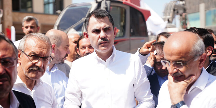 Bakan Kurum’dan deprem bölgesindeki müteahhitlere uyarı