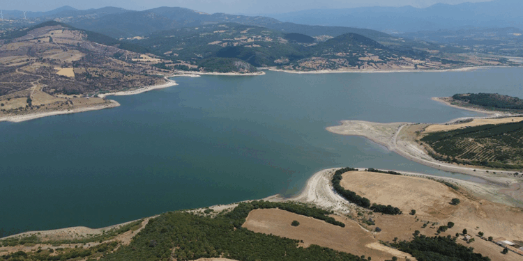 Bayramiç Barajı'nın su seviyesi, 2 ayda yüzde 83'ten 40'lara geriledi