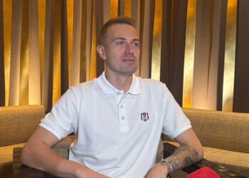 Beşiktaş'ın tecrübeli file bekçisi Mert Günok'tan özel açıklamalar