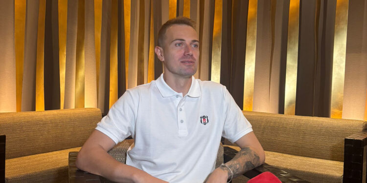 Beşiktaş'ın tecrübeli file bekçisi Mert Günok'tan özel açıklamalar