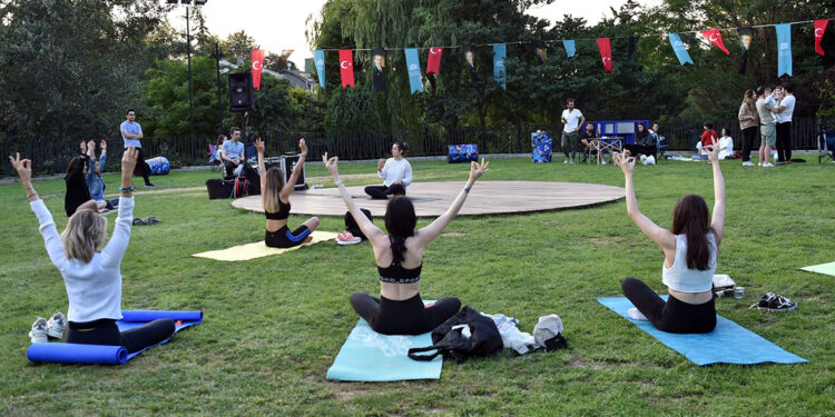 Beşiktaş’ta zumba, pilates ve yoga etkinlikleri başlıyor