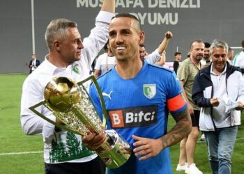 Bodrum FK'da Erkan Değişmez'den futbola veda