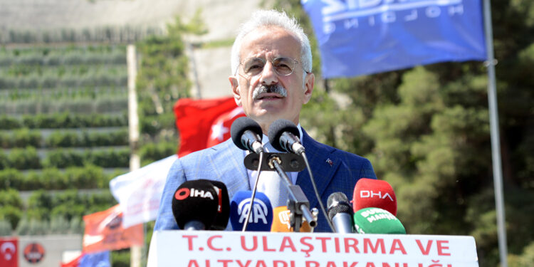 Bölünmüş yol ağımızı 29 bin 787 kilometreye çıkardık