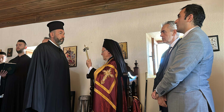 Bozcaada'da Aya Paraskevi Günü ayini yapıldı