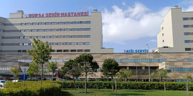 Bursa Şehir Hastanesi’ne HIMSS EMRAM Seviye 7 belgesi