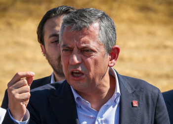 Aklınızı başınıza toplayacaksınız; Kâbusunuz olur rüyanıza girerim arkadaş