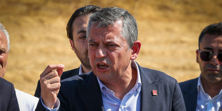 Aklınızı başınıza toplayacaksınız; Kâbusunuz olur rüyanıza girerim arkadaş