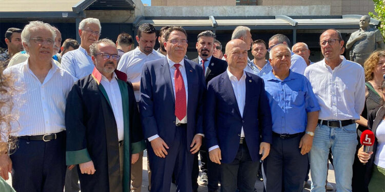 Amacım askeri vesayete karşı olduğumu göstermekti