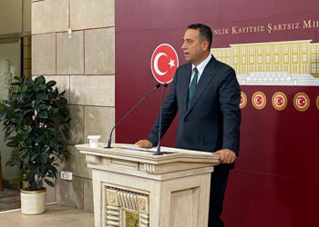 Türkiye'de hukuk askıya alınmış durumda