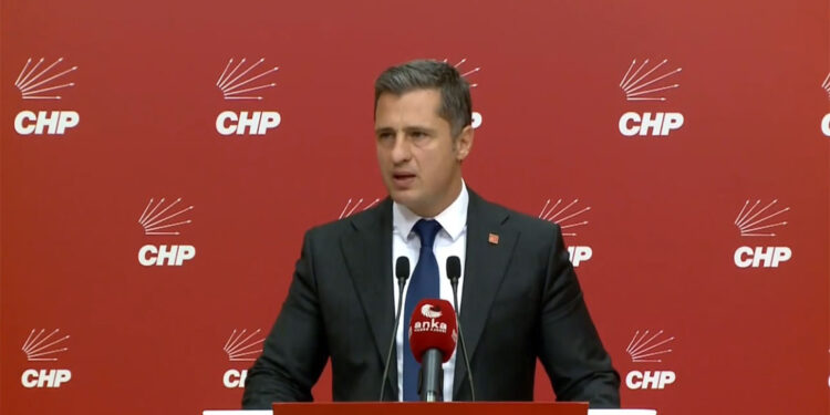 Ülkemizde konuşulması sakıncalı tek bir konu kalmıştır, o da geçim sıkıntısı