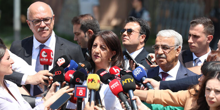 Pervin Buldan'dan PKK'lıların siyasete katılma talepleri hakkında açıklama