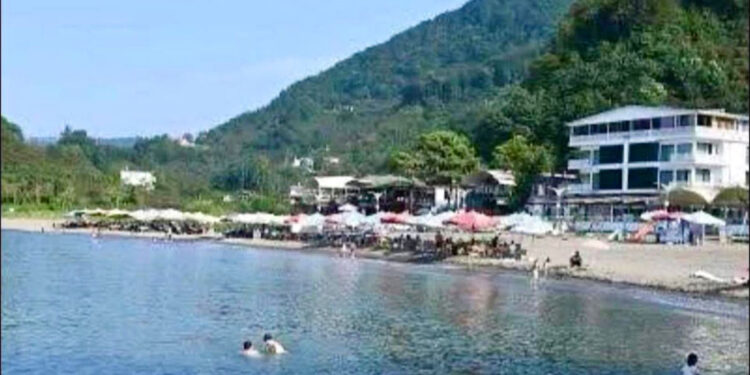 Ordu'da boğulma tehlikesi geçiren kızını kurtarmak isteyen baba öldü