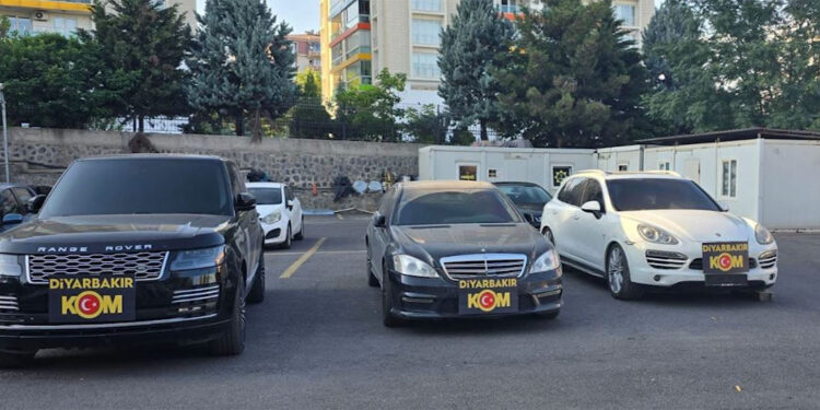 Diyarbakır merkezli 15 ilde gümrük kaçağı lüks araç operasyonu