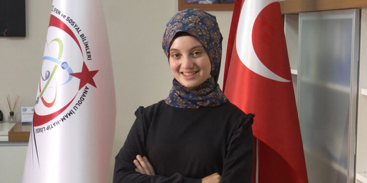 Depremzede Şevval, LGS’de tam puan alarak birinci oldu