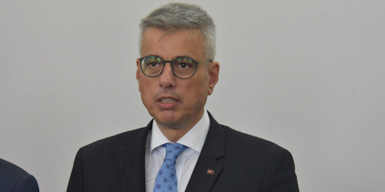 Dünyaya örnek olan sağlık hizmeti sunuyoruz