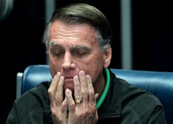Jair Bolsonaro'ya elektronik kelepçe takılacak