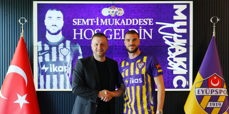 Eyüpspor, Nihad Mujakic'i 1 yıllığına kiraladı