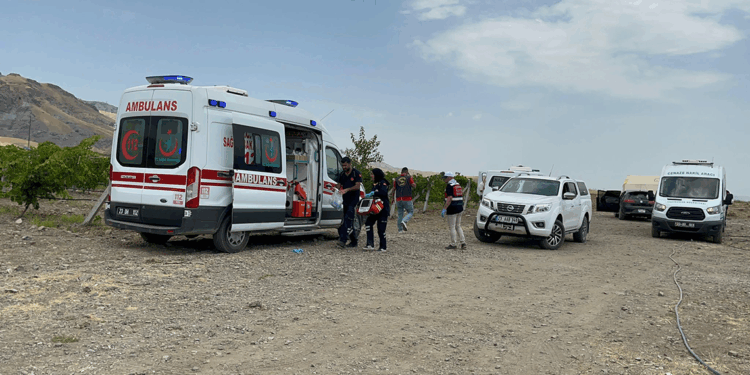 Elazığ'da biri kadın 2 kişi, sulama havuzunda ölü bulundu