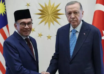 Erdoğan, Malezya Başbakanı İbrahim ile telefonda görüştü