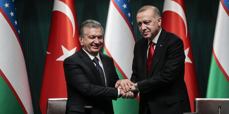 Erdoğan, Özbekistan Cumhurbaşkanı Mirziyoyev ile telefonda görüştü