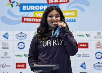 Ezginur Türkmen, Avrupa Yaz Festivalinde altın madalya kazandı