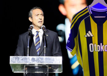 Fenerbahçe'nin 2025-2026 sezonu formaları tanıtıldı