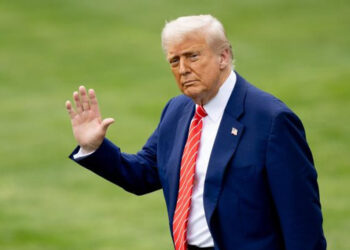 Fed Başkanı Powell derhal istifa etmeli
