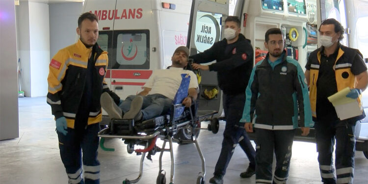 Gazzeli 4 hasta, tedavileri için Türkiye'ye getirildi