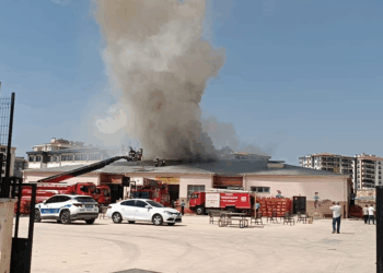 Gaziantep'te meslek lisesinde yangın