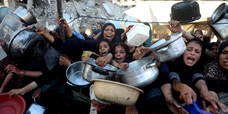 Gazze'de son 24 saatte 10 kişi açlıktan hayatını kaybetti