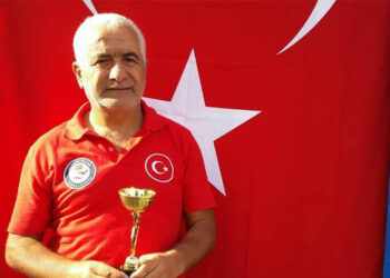 Milli Yüzücü Kamil Köseoğlu hayatını kaybetti