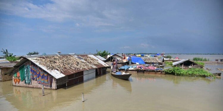 Hindistan'da muson yağmurları nedeniyle 125 kişi hayatını kaybetti