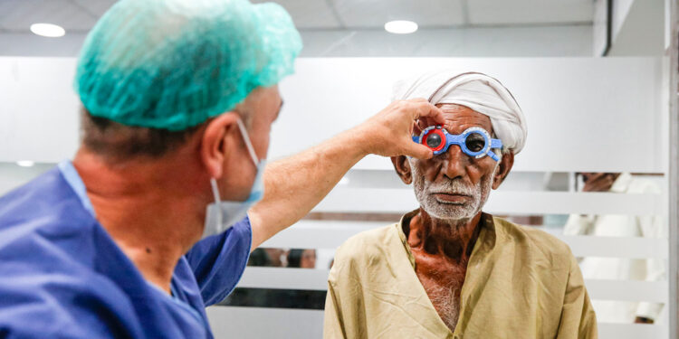 İHH, katarakt ameliyatı bedelini 4 bin lira olarak güncelledi