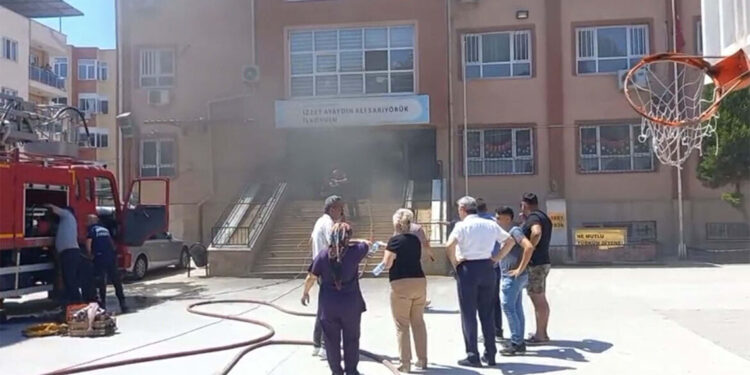 İzzet Ayaydın Ali Sarıyörük İlkokulu'nda yangın
