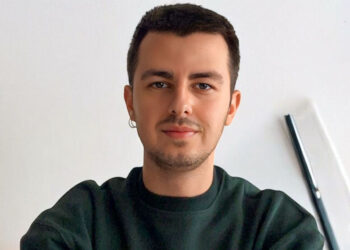 Ergenlik döneminde yaşanan sinirlilik neden olur?