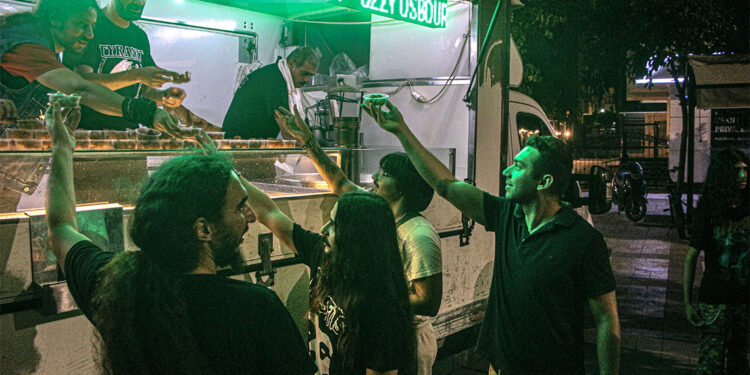 John Michael Osbourne için Adana'da lokma döküldü