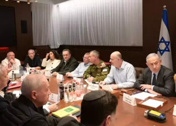 Netanyahu, Hamas ile ateşkes müzakereleri için Doha'ya heyet gönderiyor