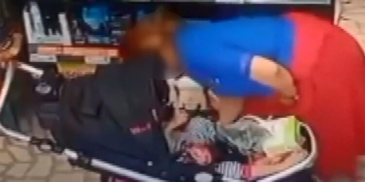 Avcılar'da bebek arabasıyla hırsızlık