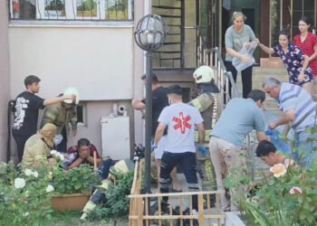 Beylikdüzü'nde 15 katlı bina tahliye edildi