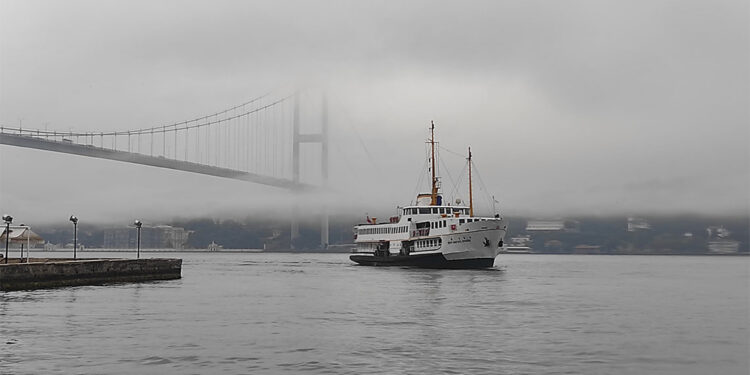 İstanbul Boğazı ve çevresinde lokal sis