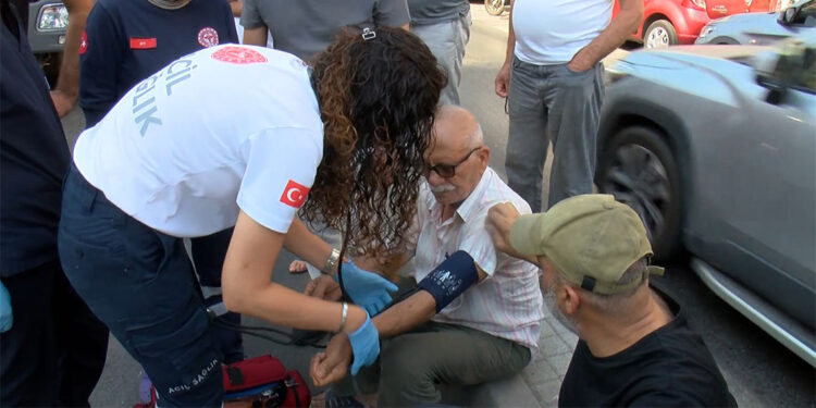 Maltepe'de 5 katlı binada yangın