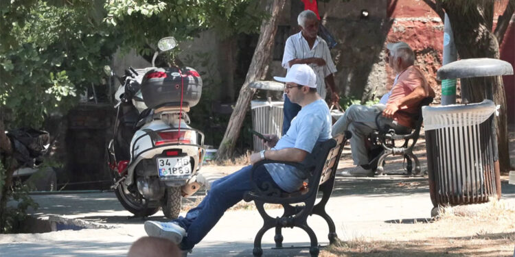 Yarından itibaren hava sıcaklıkları düşecek, yağmur beklentisi var