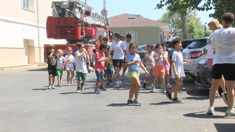 Nişantaşı Nuri Akın Anadolu Lisesi'nde yangın