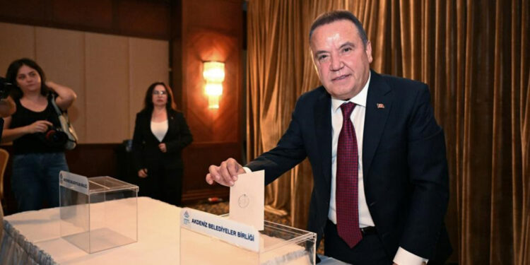 İki başkan tutuklandı, Akdeniz Belediyeler Birliği seçime gidecek