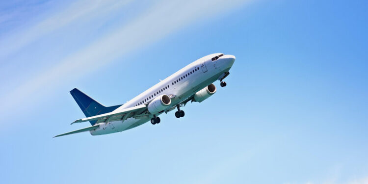 İran'da hava sahası kısmi olarak kapatıldı