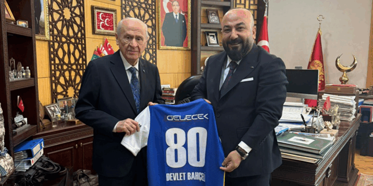 İş insanı Tahsin Çimen, Devlet Bahçeli'yi ziyaret etti