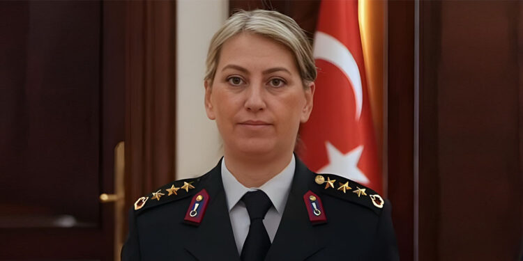 Jandarma'nın ilk kadın tuğgenerali: Gülden Paşa!