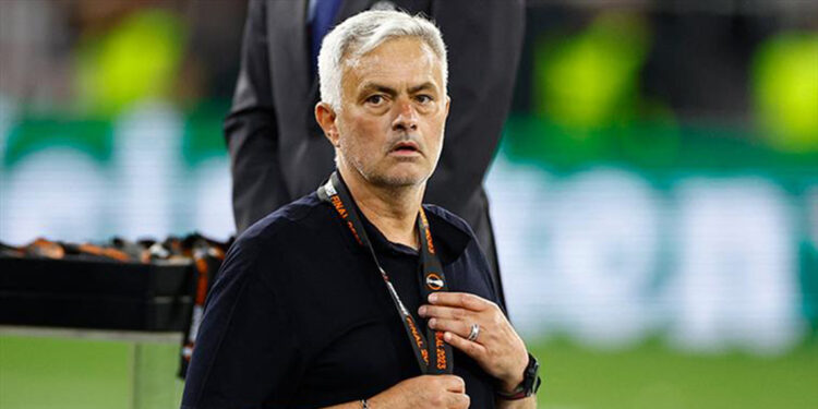 Jose Mourinho'nun yeni yardımcıları belli oldu